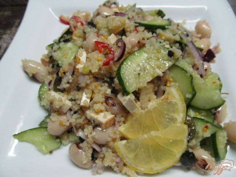 Фото приготовление рецепта: Салат с фасолью овощами и кус-кусом шаг №6