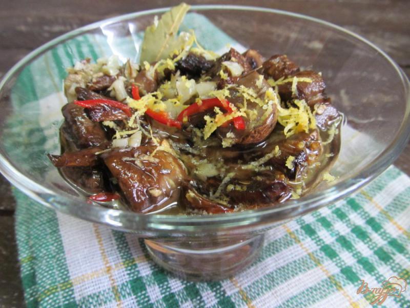Фото приготовление рецепта: Салат из запеченных грибов в маринаде шаг №5