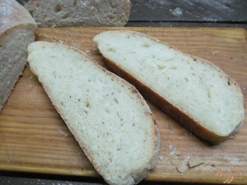 Фото приготовление рецепта: Бутерброд с сыром бри шаг №1