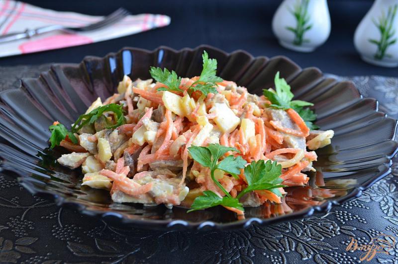 Фото приготовление рецепта: Салат со свиным языком и корейской морковью шаг №5