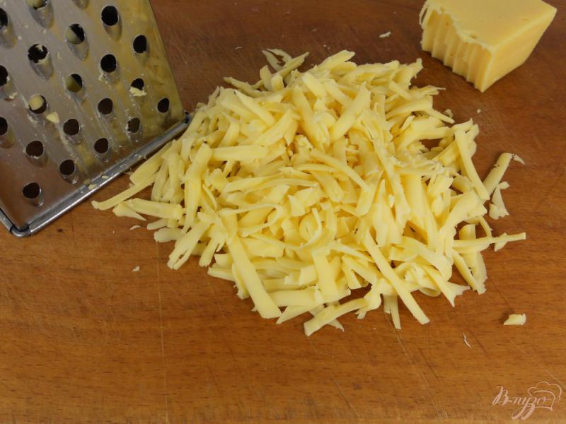 Фото приготовление рецепта: Рулеты из лаваша с курицей, грибами и сыром в СВЧ шаг №4