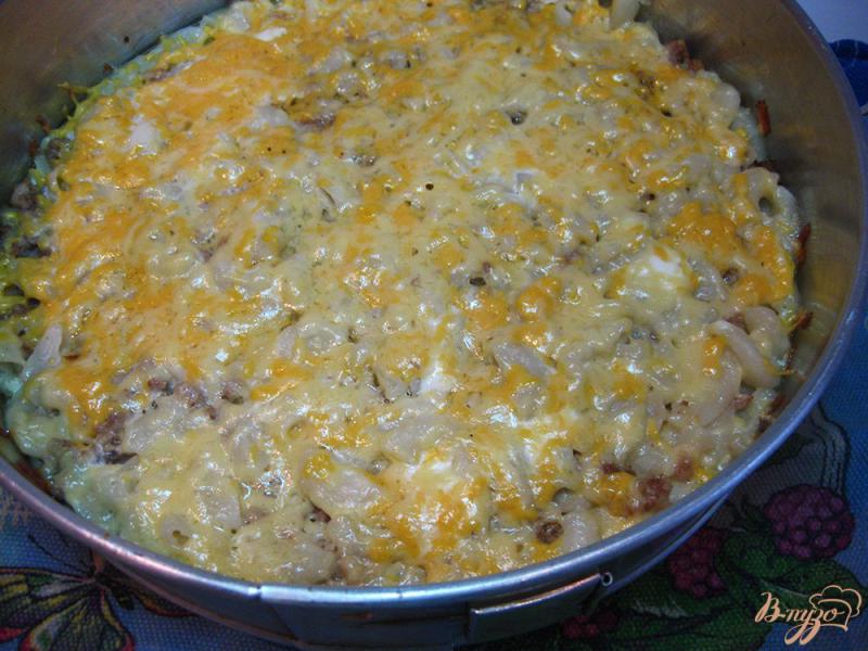 Фото приготовление рецепта: Запеканка из макарон с фаршем и сыром шаг №13