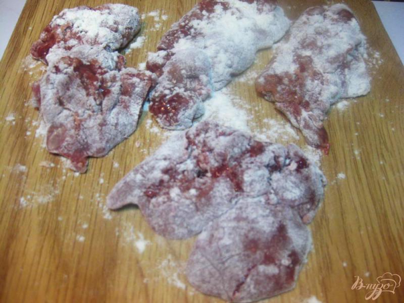 Фото приготовление рецепта: Куриная печень под сырной шубой шаг №4