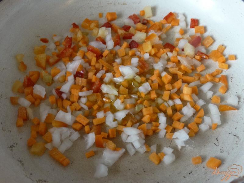 Фото приготовление рецепта: Овсяный суп с фрикадельками шаг №2