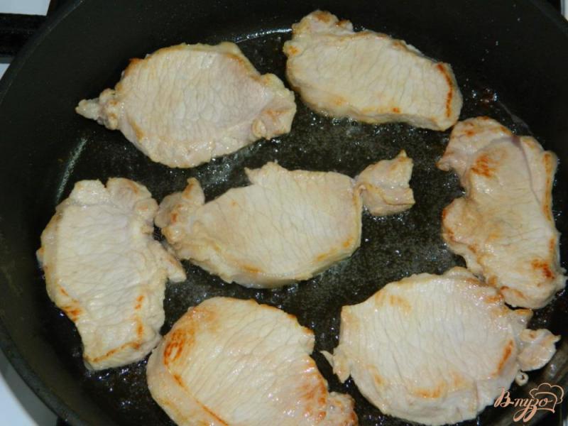 Фото приготовление рецепта: Свинина в луково-горчичном маринаде шаг №4
