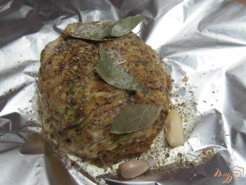 Фото приготовление рецепта: Запеченный сельдерей под грибным соусом шаг №2