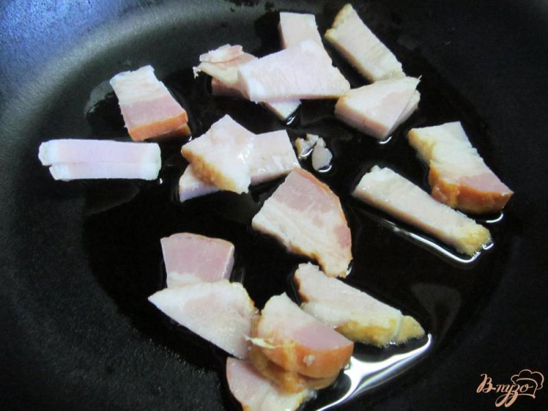 Фото приготовление рецепта: Жареный картофель под сыром шаг №1
