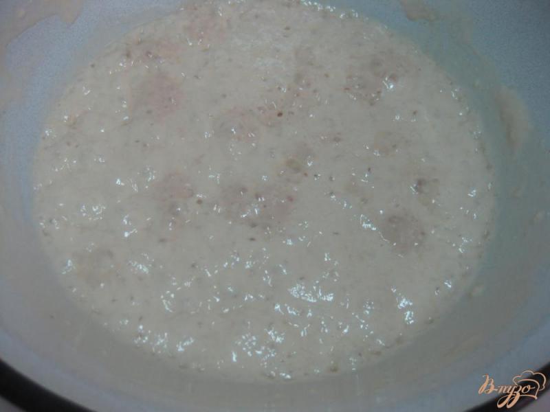 Фото приготовление рецепта: Пирог с абрикосовым вареньем на дрожжевом тесте шаг №3