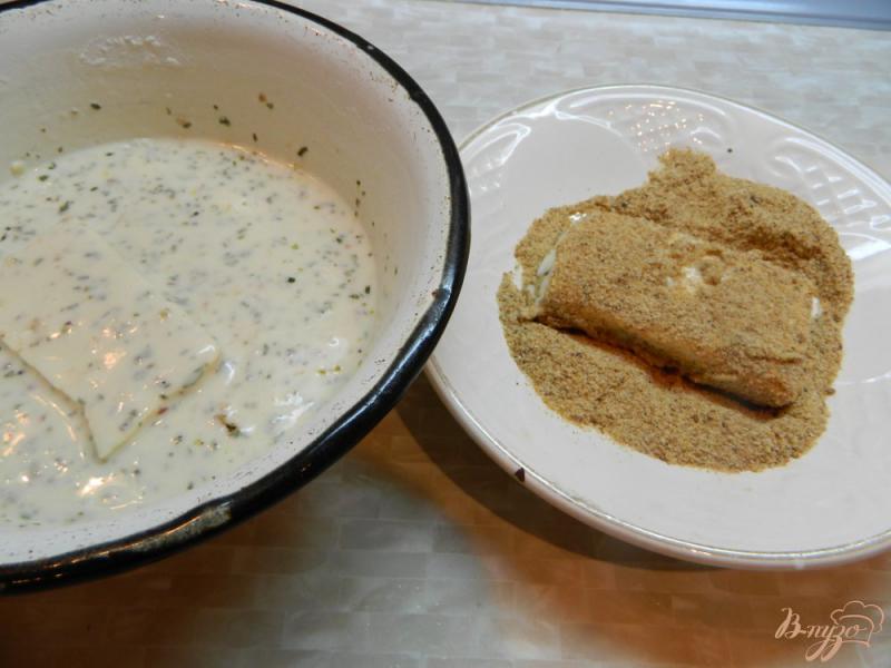 Фото приготовление рецепта: Жареный тофу в кляре с чесночным соусом шаг №3