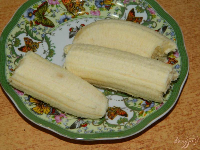 Фото приготовление рецепта: Банановый милкшейк шаг №1