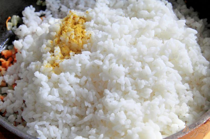 Фото приготовление рецепта: Рис с овощами на гарнир шаг №2