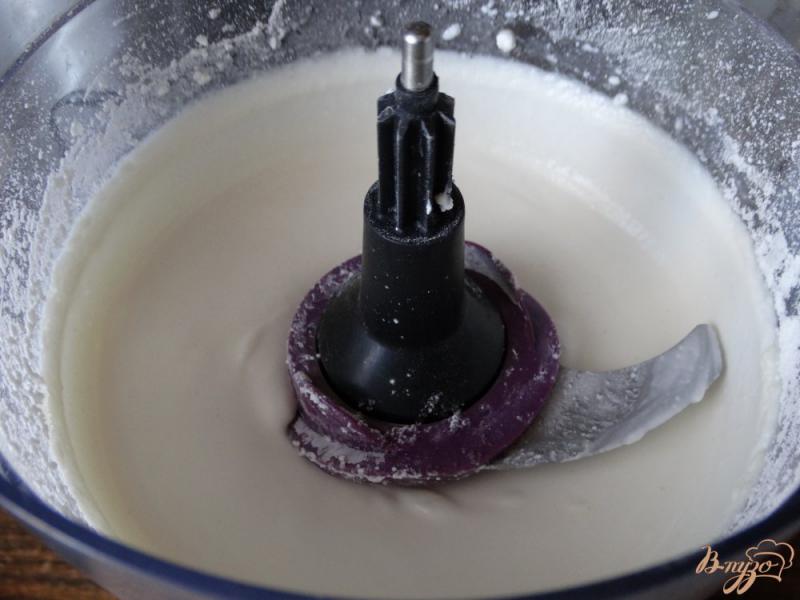 Фото приготовление рецепта: Пирог с творогом и черной смородиной шаг №5