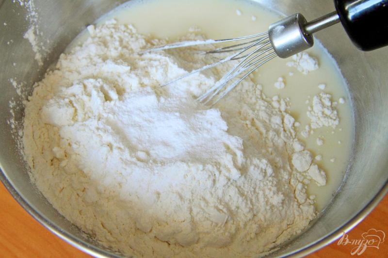 Фото приготовление рецепта: Заливной пирог с картофелем в мультиварке шаг №3