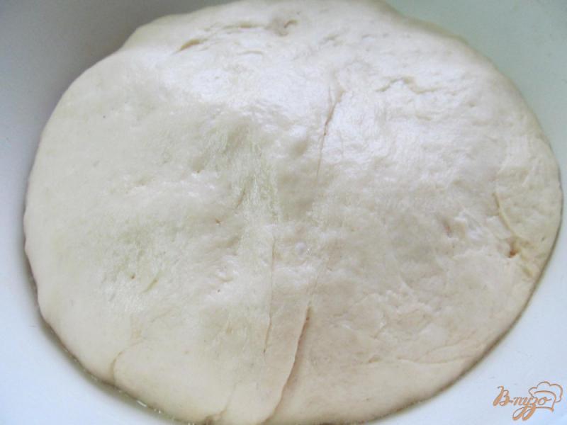 Фото приготовление рецепта: Белый хлеб из улиток шаг №4