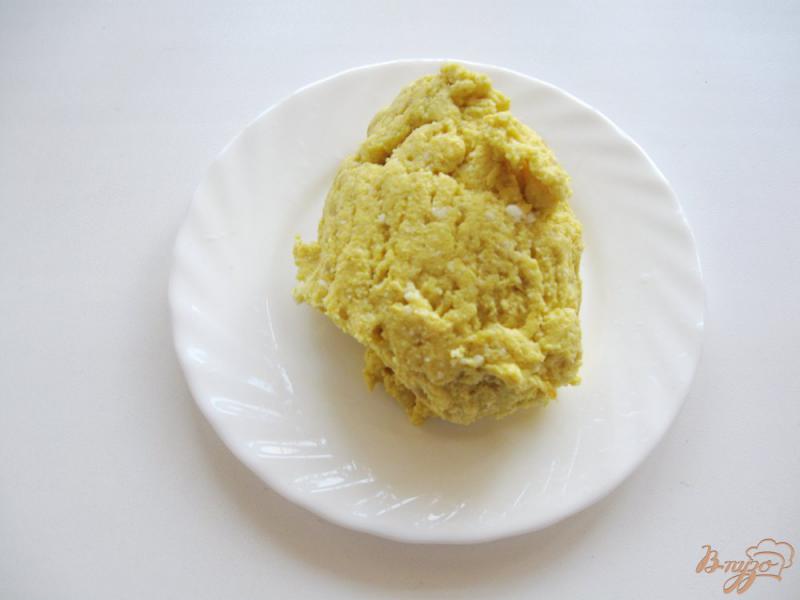 Фото приготовление рецепта: Закуска из сельди, свеклы и яиц шаг №5