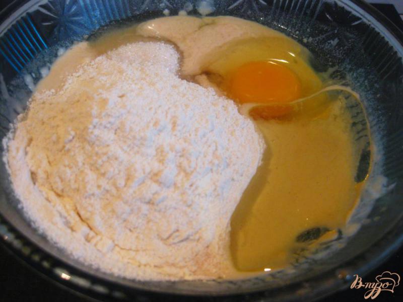 Фото приготовление рецепта: Жареные пирожки с яблоками шаг №2