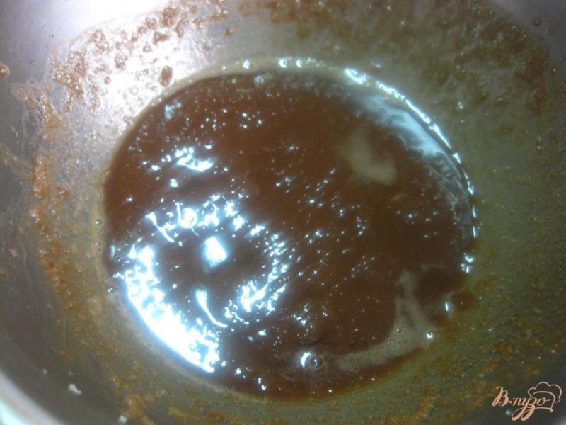 Фото приготовление рецепта: Порционная творожная запеканка с шоколадной глазурью шаг №11