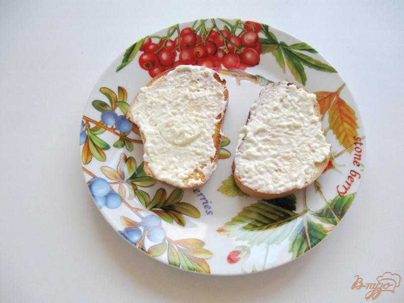 Фото приготовление рецепта: Закуска из печени минтая с яйцом на тостах шаг №7