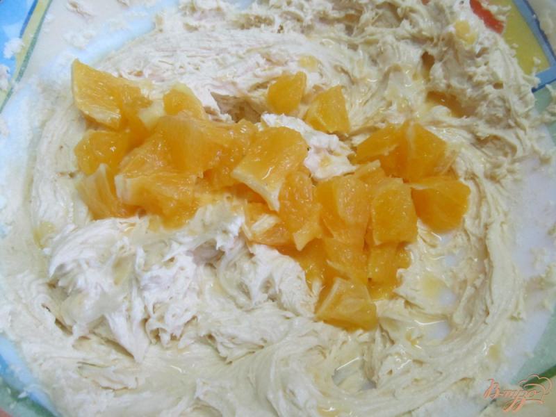 Фото приготовление рецепта: Апельсиновый пирог шаг №4