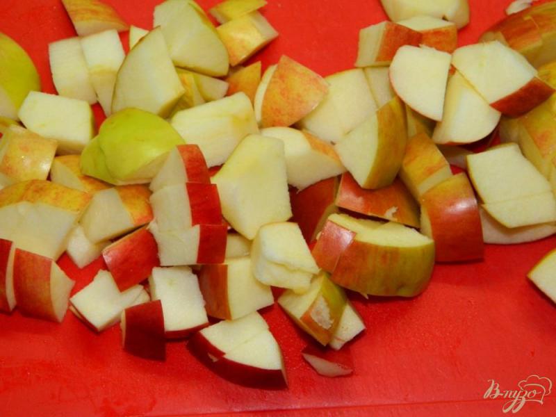 Фото приготовление рецепта: Творожный десерт с карамелизированными яблоками шаг №1