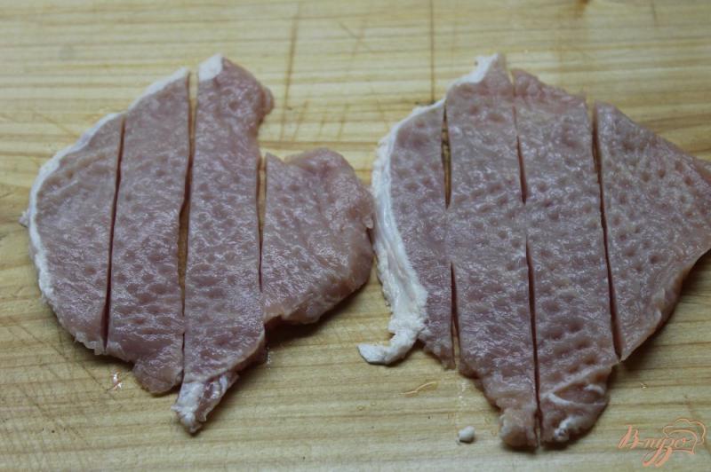 Фото приготовление рецепта: Мини шашлычки из свинины в соевом маринаде шаг №2