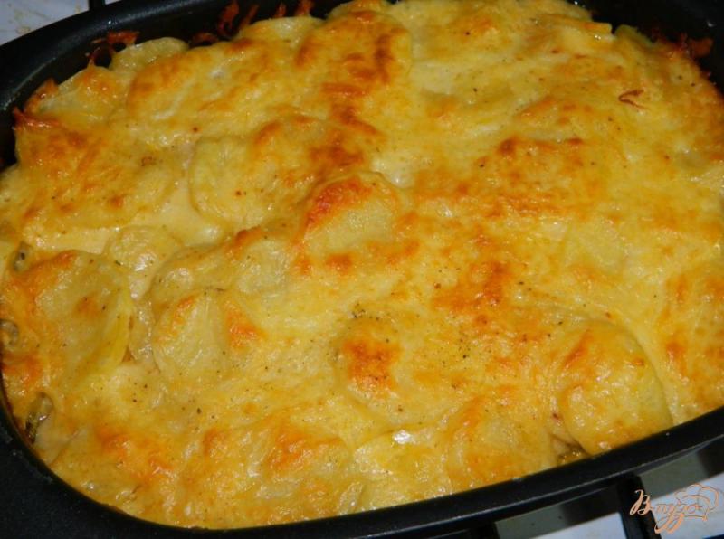 Фото приготовление рецепта: Картошка запеченная с сыром шаг №5