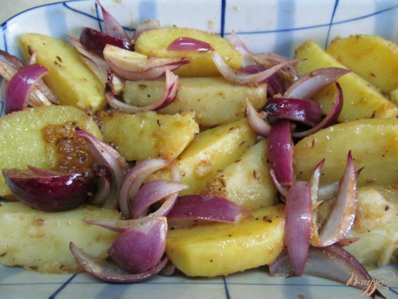 Фото приготовление рецепта: Картофель под бальзамическим уксусом шаг №3