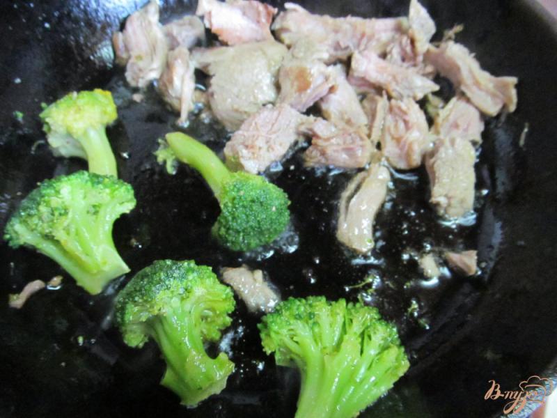 Фото приготовление рецепта: Салат из редиса с тыквой шаг №3