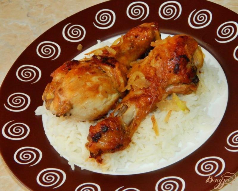 Фото приготовление рецепта: Курица маринованная в луке и соевом соусе шаг №5