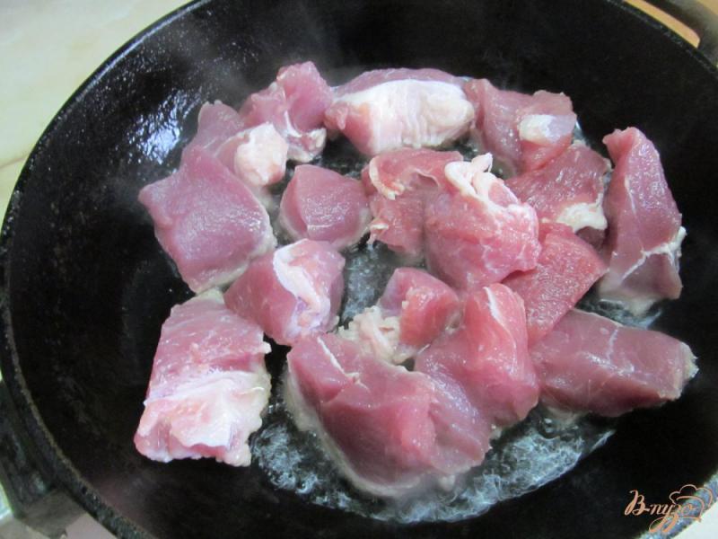 Фото приготовление рецепта: Свинина с грибами шаг №1