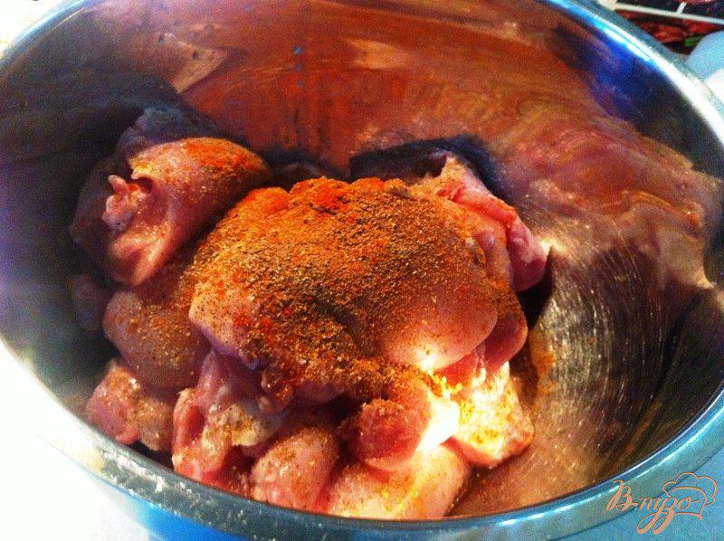 Фото приготовление рецепта: Куриная мякоть в панировке из лаваша шаг №1
