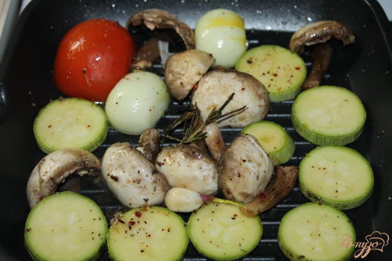 Фото приготовление рецепта: Овощи гриль с соусом Песто шаг №3