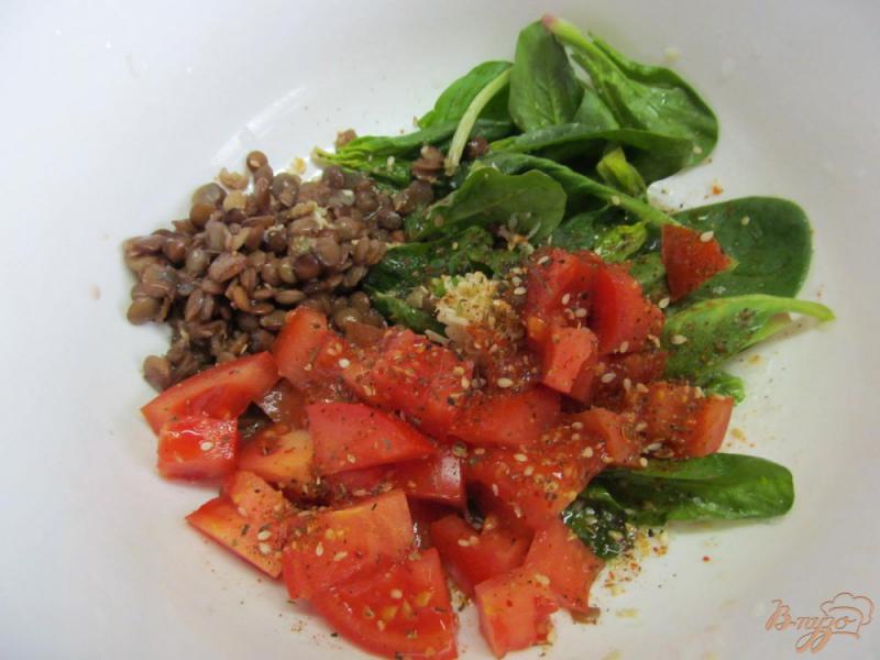 Фото приготовление рецепта: Пестрый салат с макаронами и овощами шаг №2