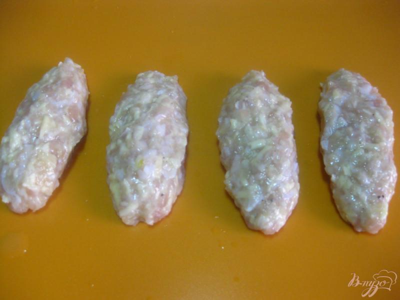 Фото приготовление рецепта: Куриные палочки с сыром шаг №6