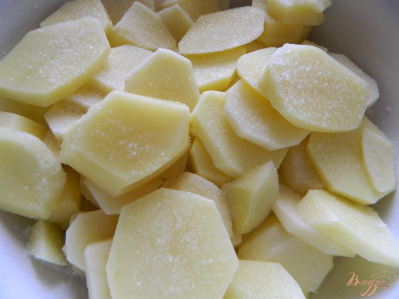 Фото приготовление рецепта: Картофель с мясом и сыром в духовке шаг №1