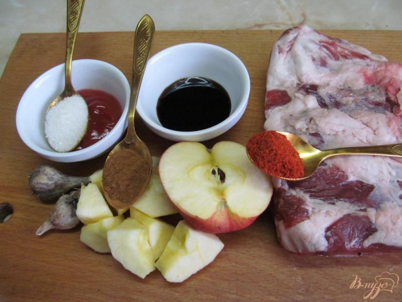 Фото приготовление рецепта: Свиные ребра в яблочном маринаде шаг №1