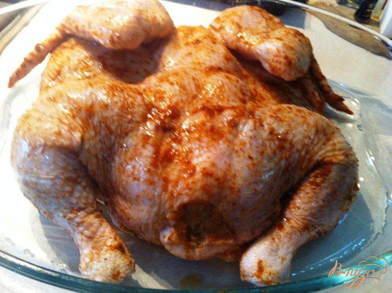 Фото приготовление рецепта: Запеченная ароматная курица шаг №5