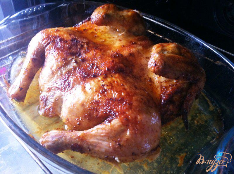 Фото приготовление рецепта: Запеченная ароматная курица шаг №6