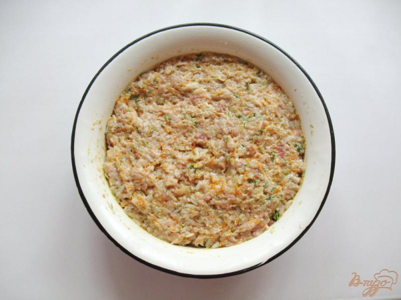 Фото приготовление рецепта: Котлеты с рисом и молоком шаг №7