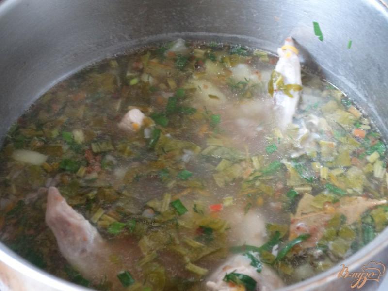 Фото приготовление рецепта: Суп со щавелем и гречкой шаг №5