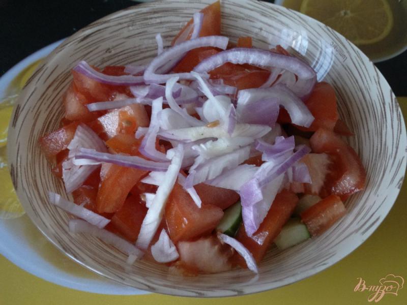 Фото приготовление рецепта: Салат с овощами и икрой шаг №3