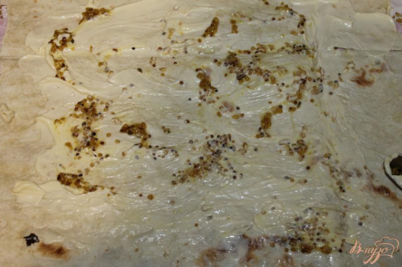 Фото приготовление рецепта: Домашняя шаурма со свининой и сыром сулугуни шаг №2