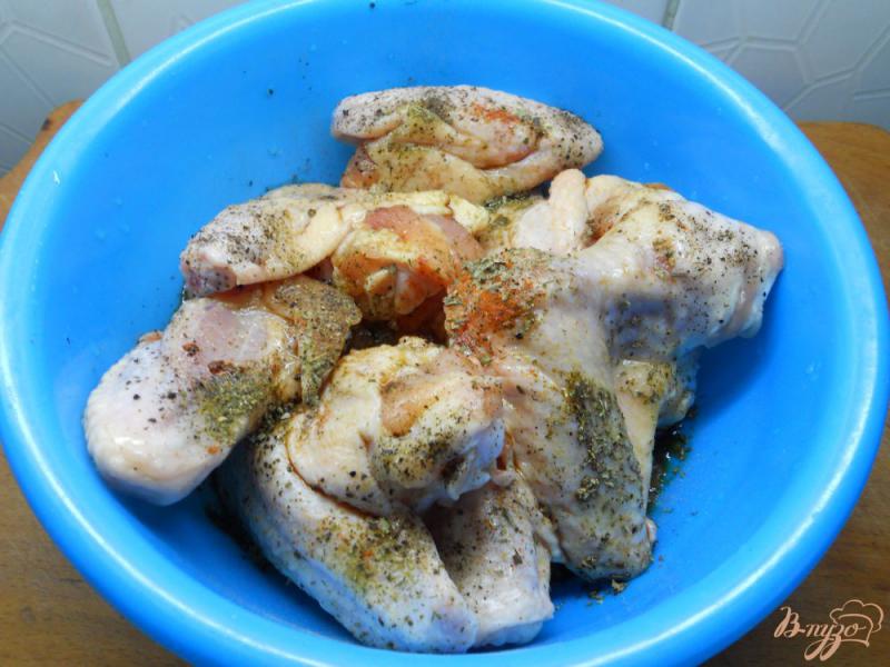 Фото приготовление рецепта: Куриные крылышки с мандаринами запеченные в рукаве шаг №1