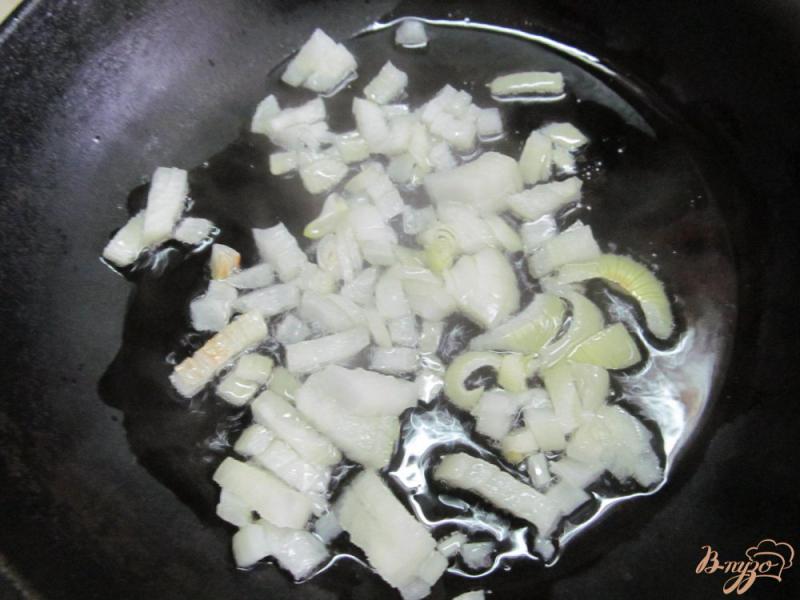 Фото приготовление рецепта: Суп на рыбном бульоне с овощами и булгуром шаг №3