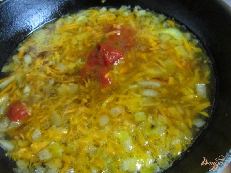 Фото приготовление рецепта: Суп на рыбном бульоне с овощами и булгуром шаг №5