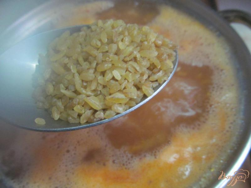 Фото приготовление рецепта: Суп на рыбном бульоне с овощами и булгуром шаг №8