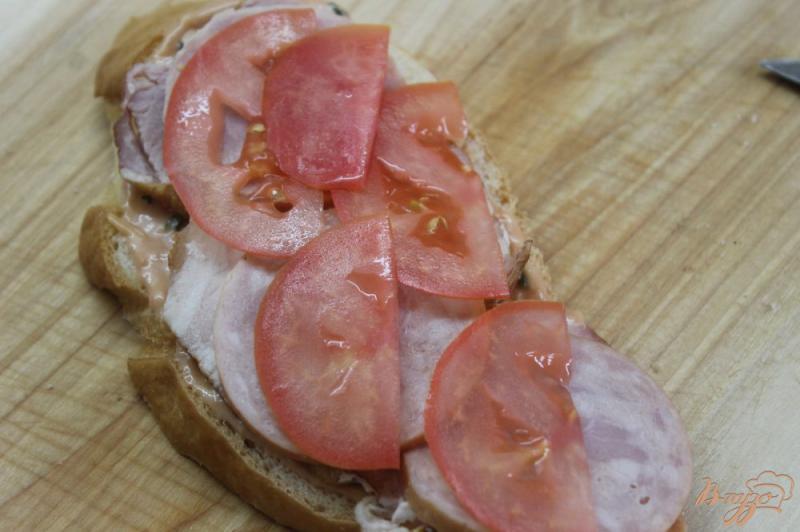 Фото приготовление рецепта: Быстрый мясной сендвич шаг №4