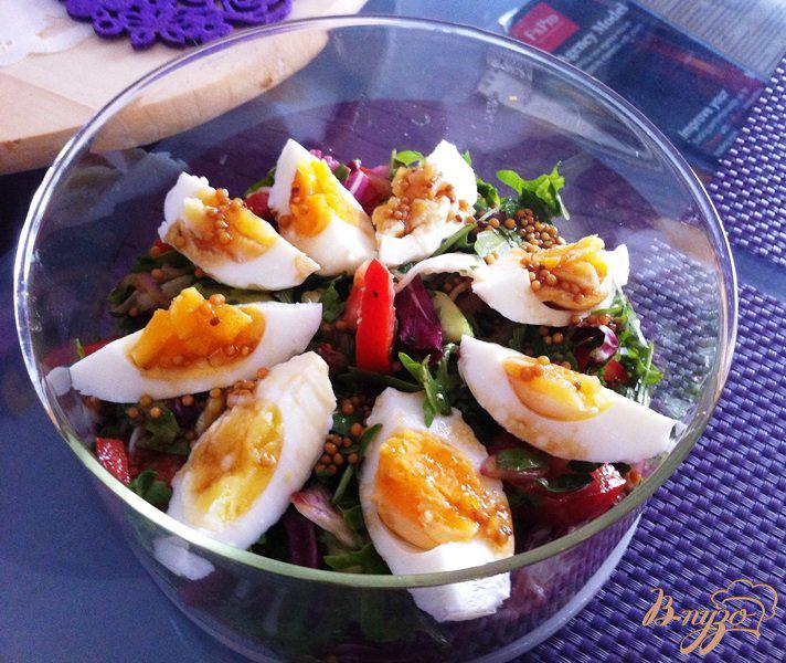 Фото приготовление рецепта: Салат овощной с яйцом шаг №9