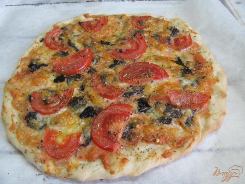 Фото приготовление рецепта: Пицца а-ля «Маргарита» шаг №7