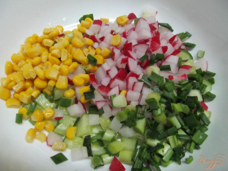 Фото приготовление рецепта: Освежающий овощной салат шаг №2